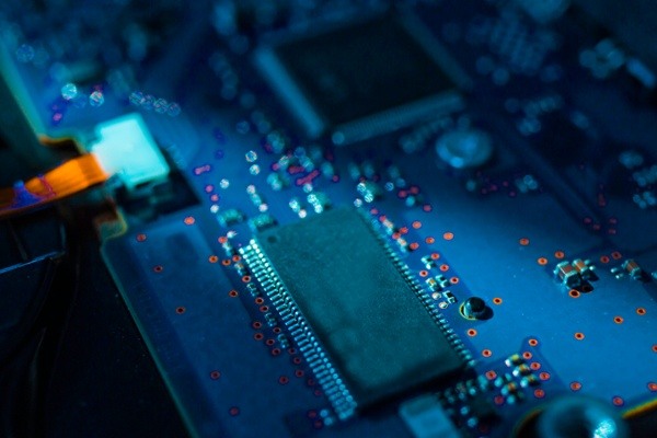 Understanding REACH vs. RoHS Compliance for Electronics Manufacturing